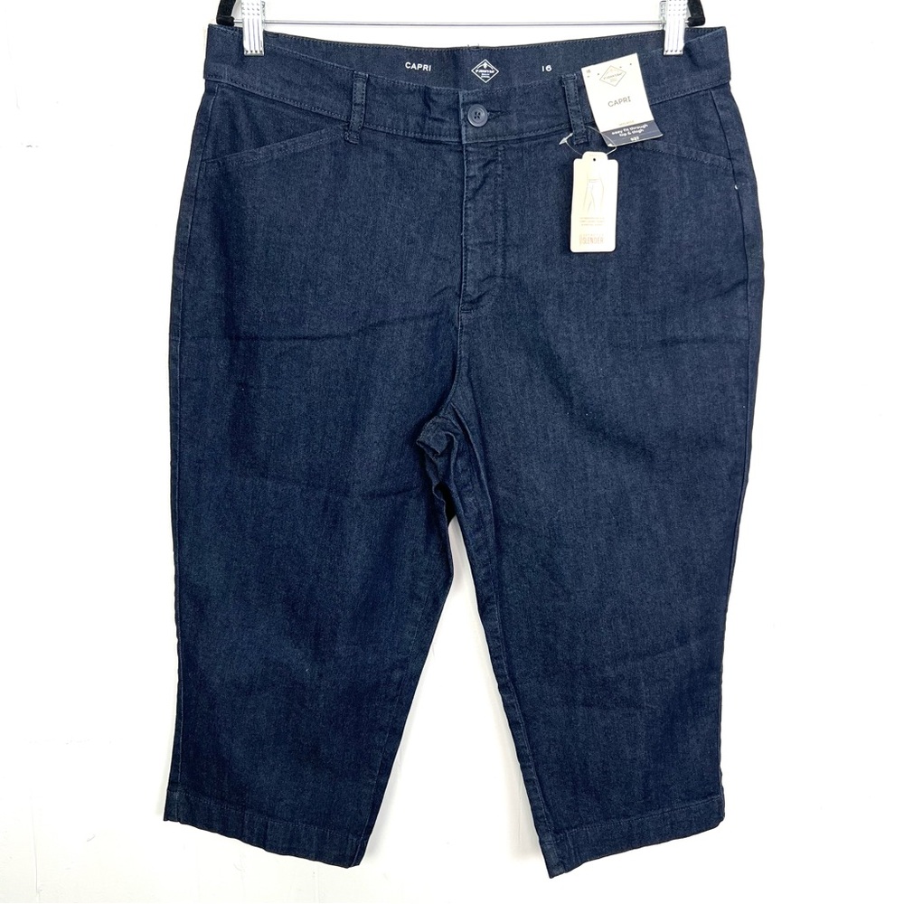 NWT St.John's Bay Capri Mid Rise Jeans Size 16 Dark Wash Stretch